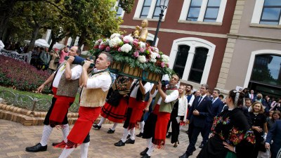 Acto institucional del Pisado de la Uva