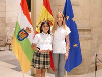 Premiado el relato sobre el Parlamento de La Rioja presentado por Kendra Zapata, alumna del Colegio Santa Teresa de Calahorra
