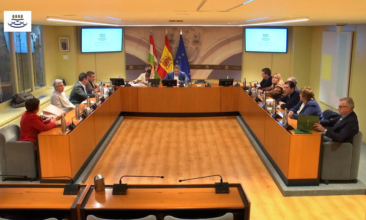 Reunión de la Comisión de Política Local, Infraestructuras y Lucha contra la Despoblación